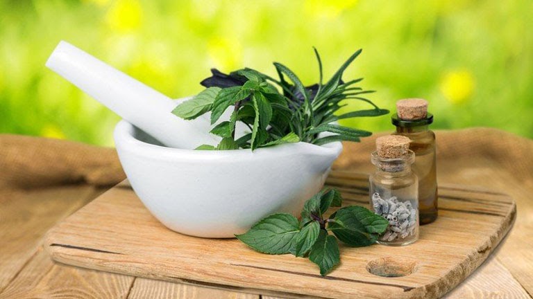 Chườm nóng thảo dược